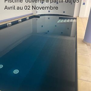 UZES APPART HOTEL Résidence Le Mas des Oliviers